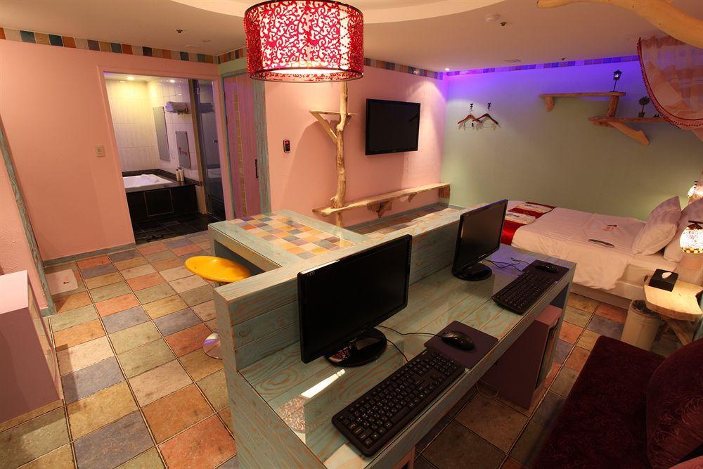 Hotel Moxy Seoul Insadong Esterno foto